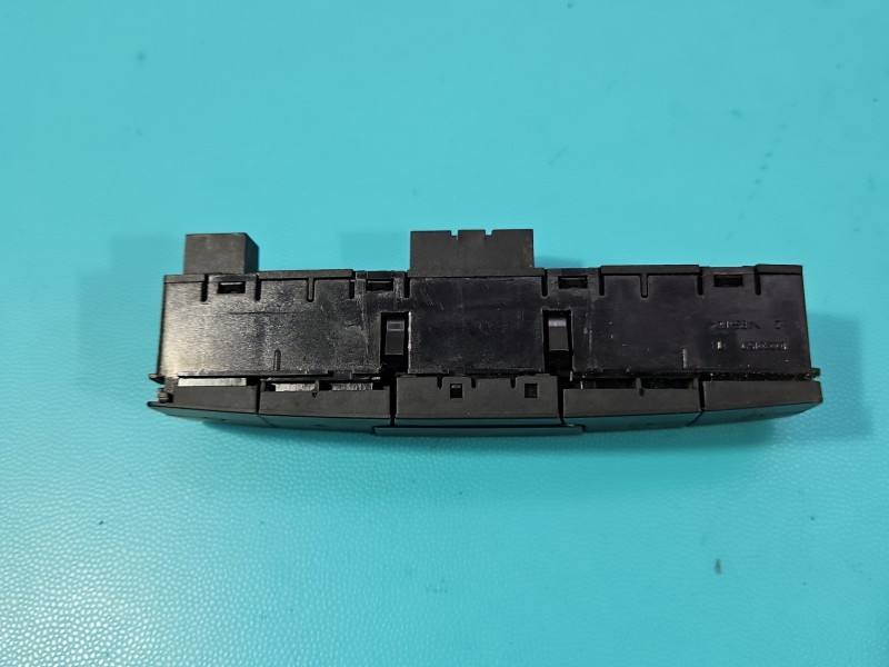 Переключатель кнопка Seat Ibiza 6J0927137AQ — фото детали 5
