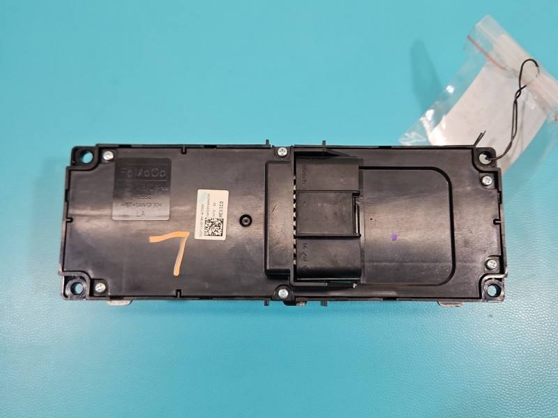 Перемикач кнопка Ford Mondeo DG9T-14B709-AE — фото деталі 3