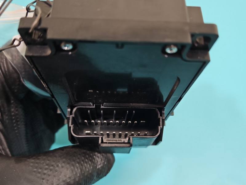 Перемикач кнопка Ford Mondeo DG9T-14B709-AE — фото деталі 6