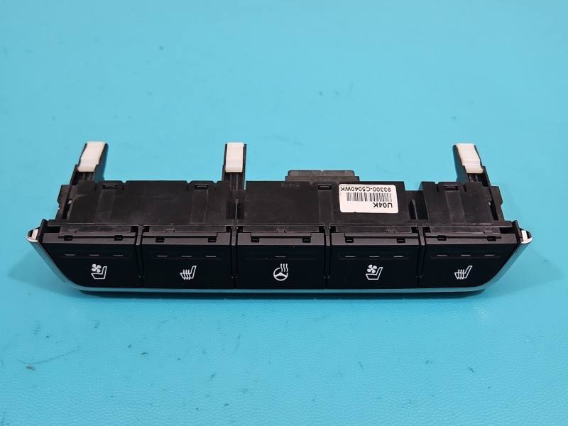 Перемикач кнопка Kia Sorento 93300-C5040WK — фото деталі 2