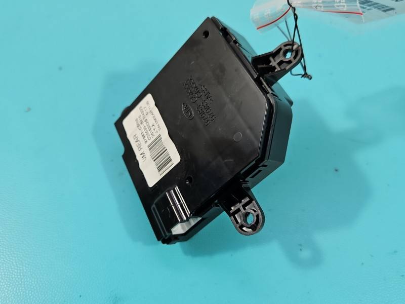 Переключатель кнопка Kia Sorento 97983-C5000 — фото детали 4