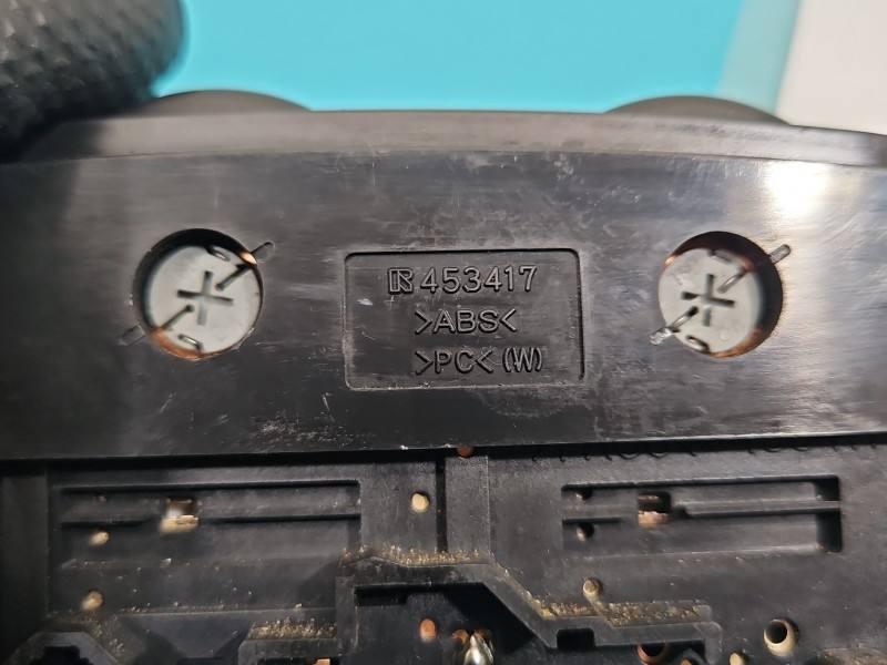 Перемикач кнопка Toyota Avensis T25 453417 — фото деталі 4