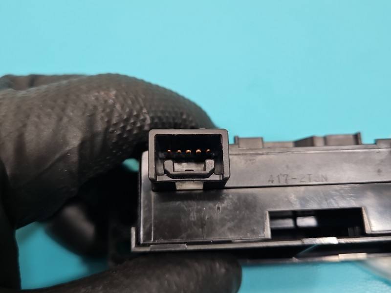 Перемикач кнопка Toyota Avensis T25 453417 — фото деталі 6