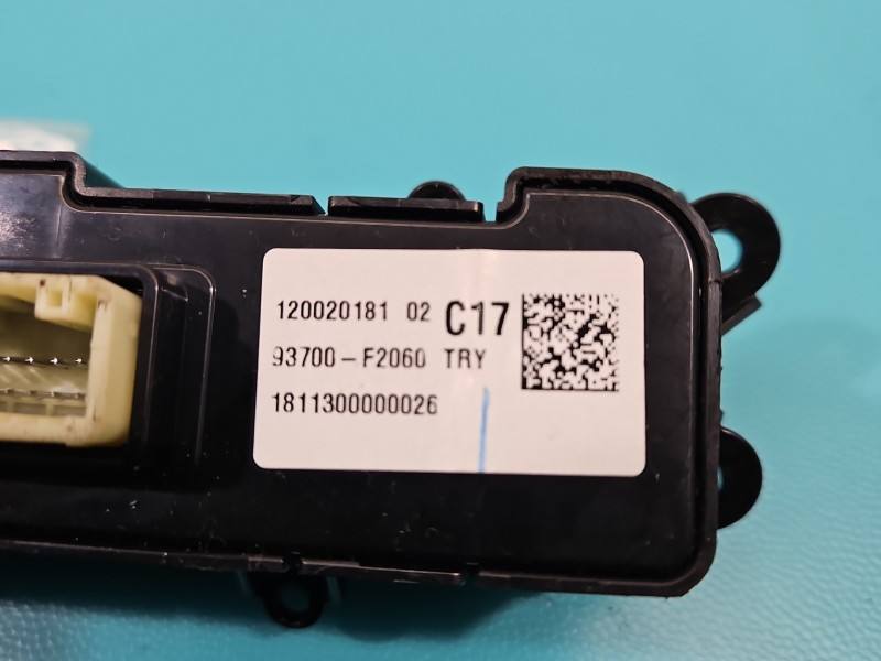 Перемикач кнопка Hyundai Elantra 93700-F2060 — фото деталі 5