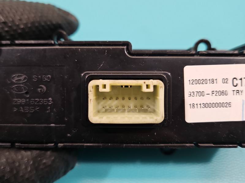 Перемикач кнопка Hyundai Elantra 93700-F2060 — фото деталі 7