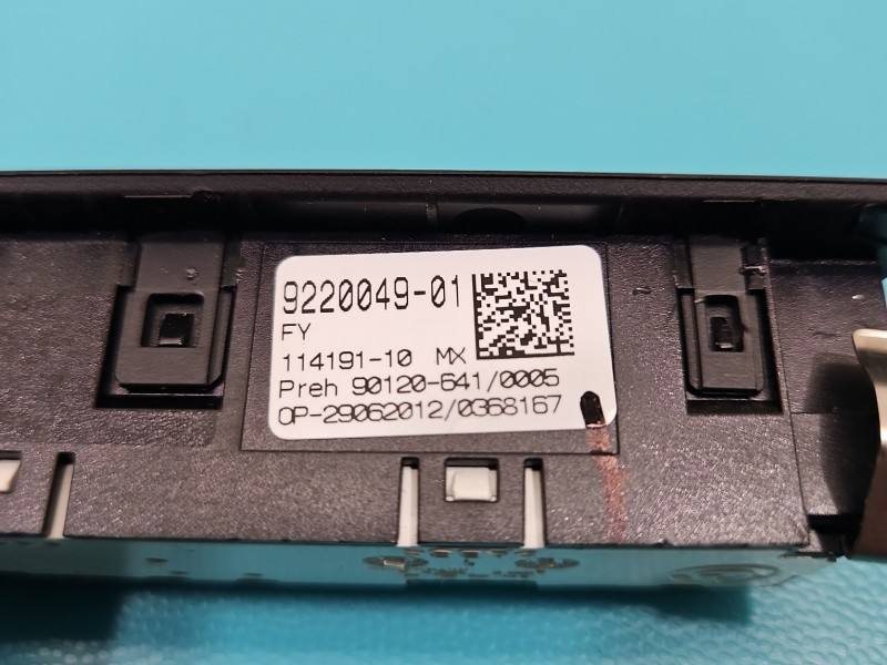 Перемикач кнопка BMW 5 F10 9220049-01 — фото деталі 6