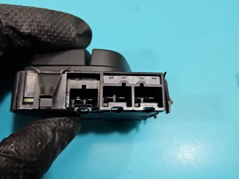 Переключатель кнопка Mercedes E W213 A2059057703 — фото детали 5