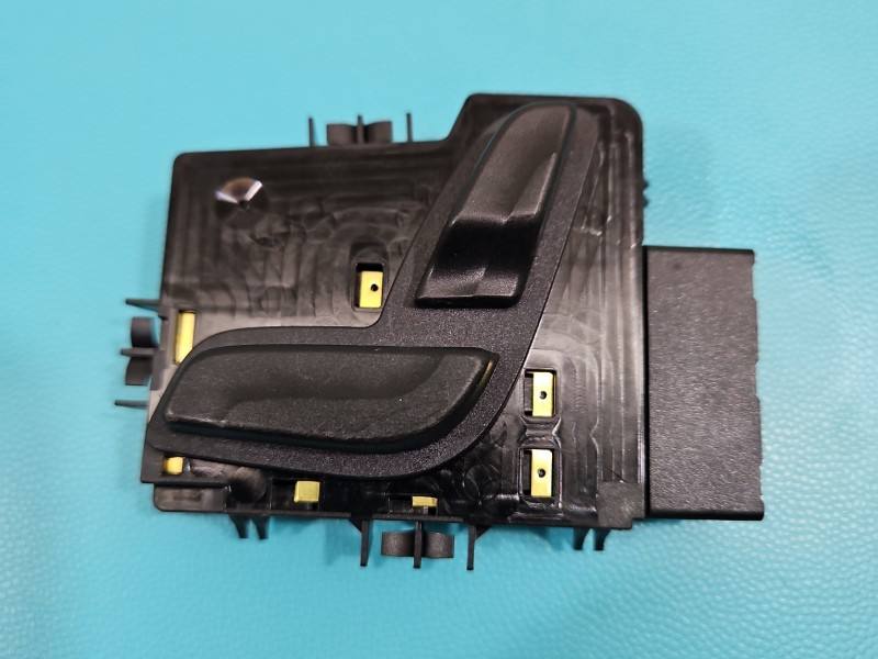 Перемикач кнопка Mercedes C W205 A2059052702 — фото деталі 2