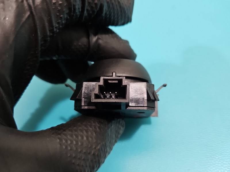 Переключатель кнопка Mercedes C W205 A2059057603 — фото детали 5