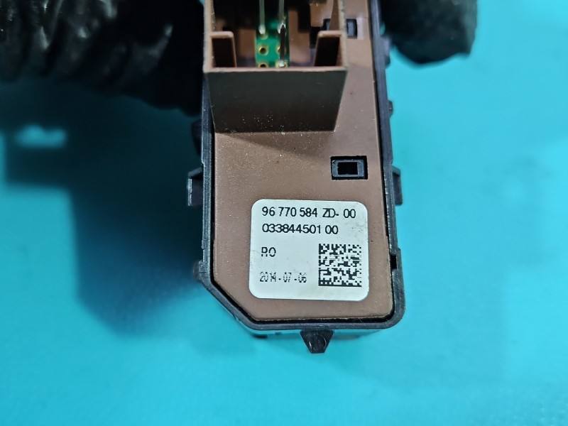 Перемикач кнопка Peugeot 508 96770584ZD — фото деталі 6