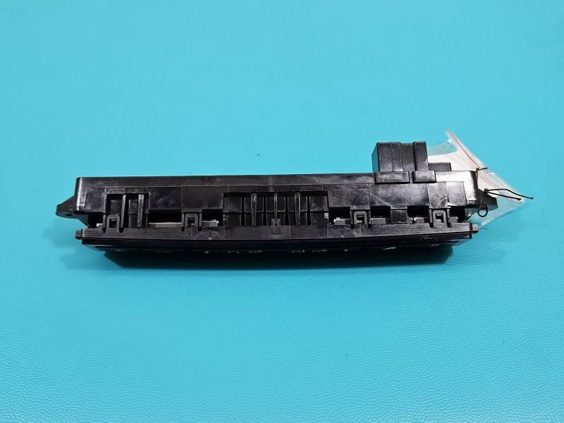 Перемикач кнопка Land Rover Discovery FK72-14B596-CK — фото деталі 3