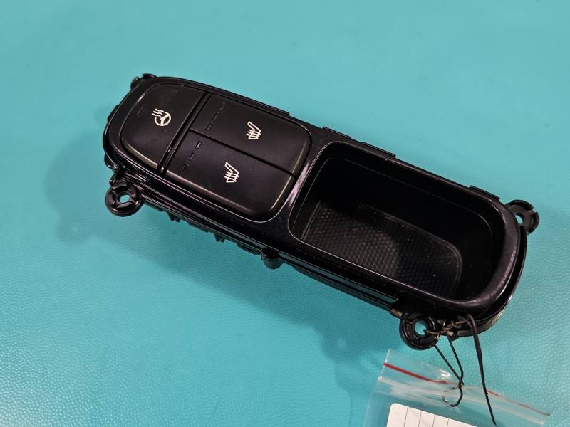 Перемикач кнопка Kia Niro 93310G5010 — фото деталі 2