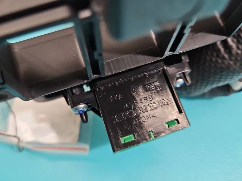 Переключатель кнопка Honda HR-V M56499 — фото детали 4