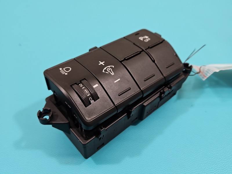 Перемикач кнопка Hyundai I30 39Y1AB-1100