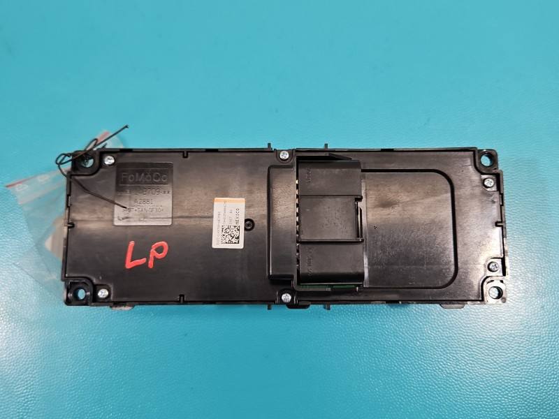 Перемикач кнопка Ford Mondeo DG9T14B709 — фото деталі 3