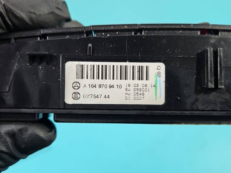 Перемикач кнопка Mercedes ML W164 A1648709410 — фото деталі 4