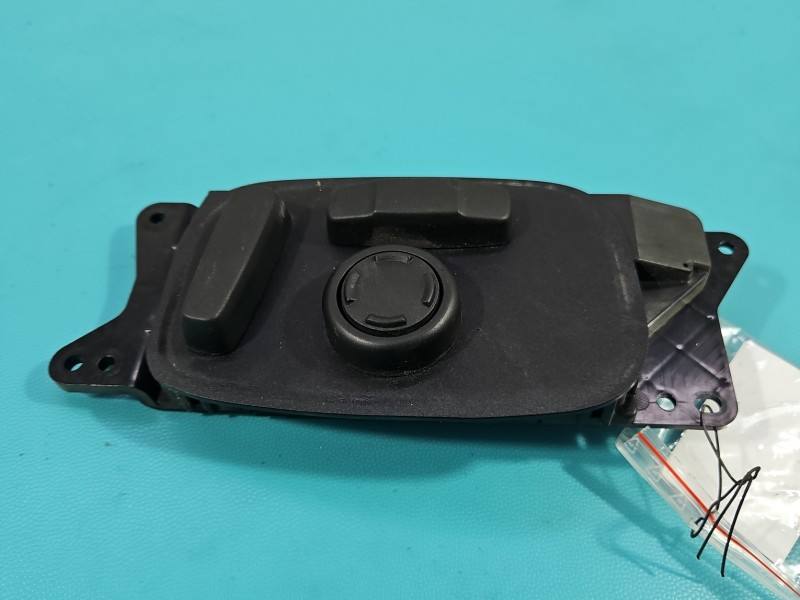 Перемикач кнопка Jaguar XE GX7314B566EB — фото деталі 2