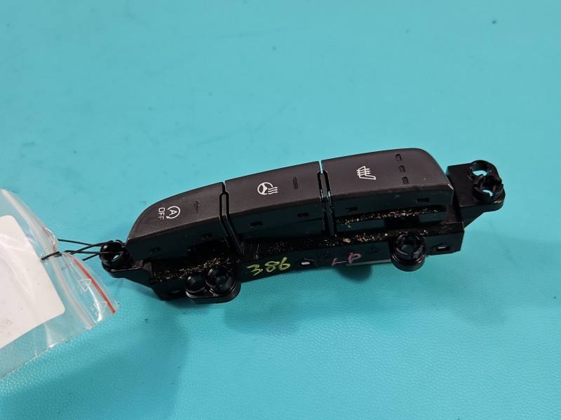 Перемикач кнопка Hyundai Kona 93300J9BC0 — фото деталі 3
