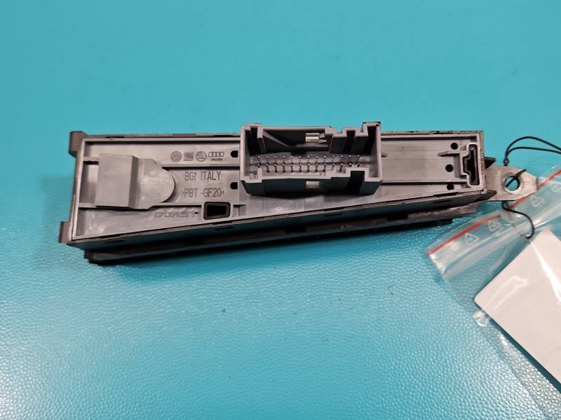 Перемикач кнопка Volkswagen Passat CC 3AB927238L — фото деталі 4