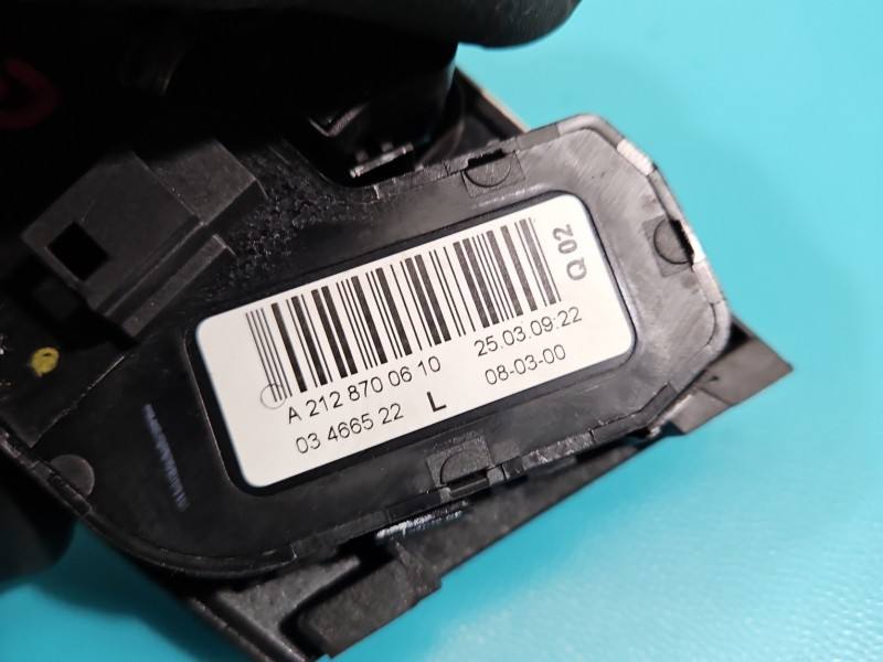 Переключатель кнопка Mercedes E C207 A2128700610 — фото детали 4