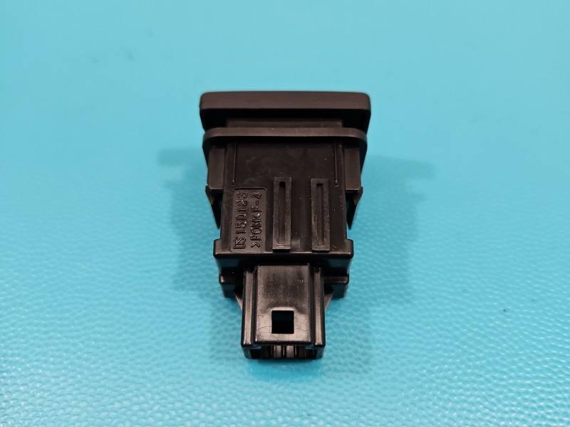 Переключатель кнопка Toyota Avensis T27 15D123 — фото детали 3