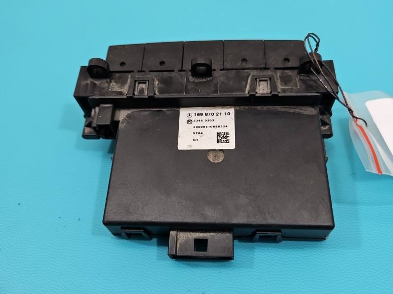 Перемикач кнопка Mercedes B W245 1698702110 — фото деталі 4