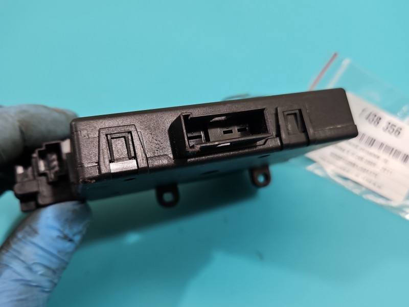 Перемикач кнопка Mercedes B W245 1698702110 — фото деталі 5