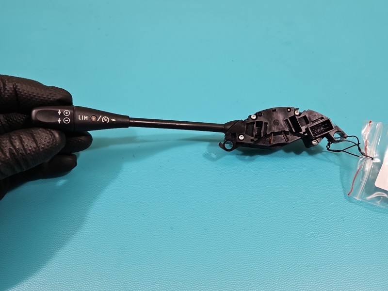 Перемикач кнопка Mercedes B W245 A1695450004 — фото деталі 2