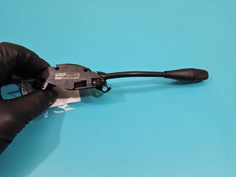 Перемикач кнопка Mercedes B W245 A1695450004 — фото деталі 5
