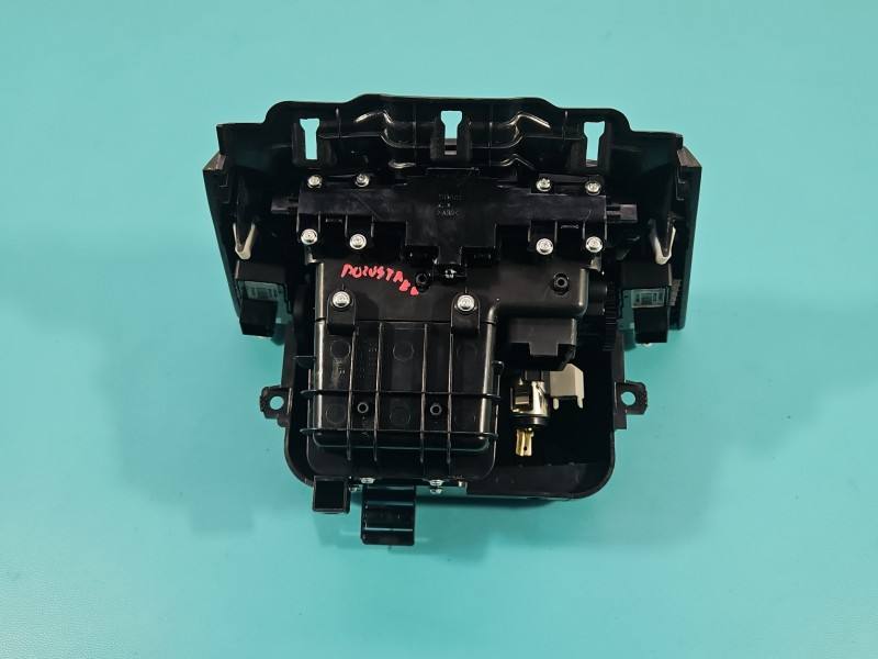 Переключатель кнопка Hyundai I40 84630-3Z345 — фото детали 10