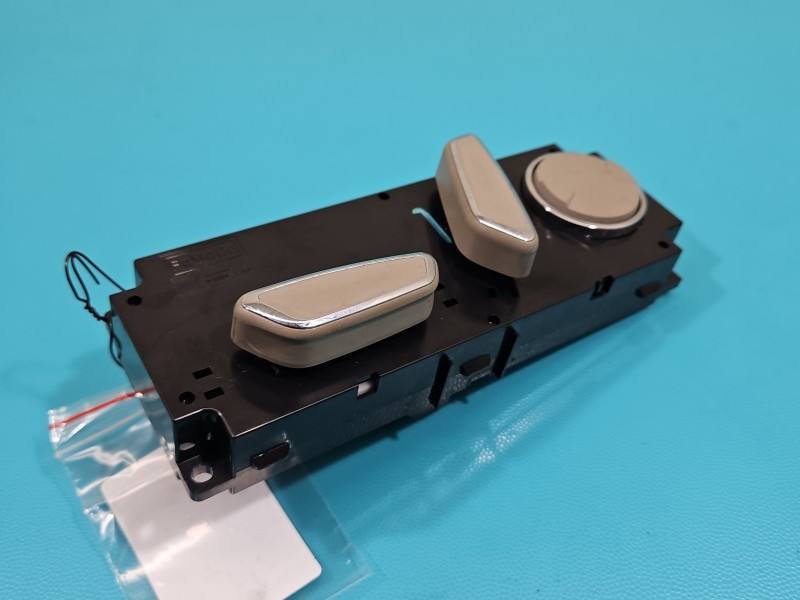 Перемикач кнопка Ford Fusion DG9T-14B709-AE