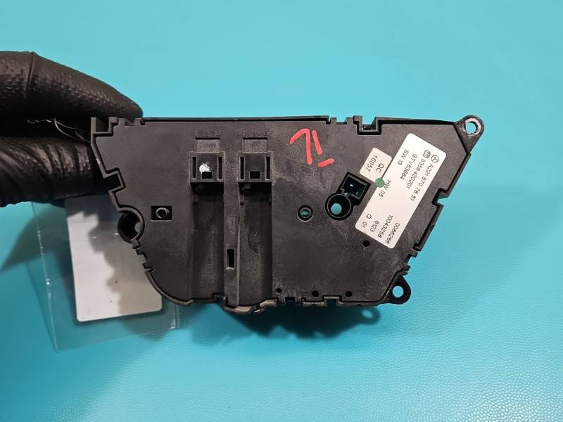 Перемикач кнопка Mercedes S W221 A2218707851 — фото деталі 3