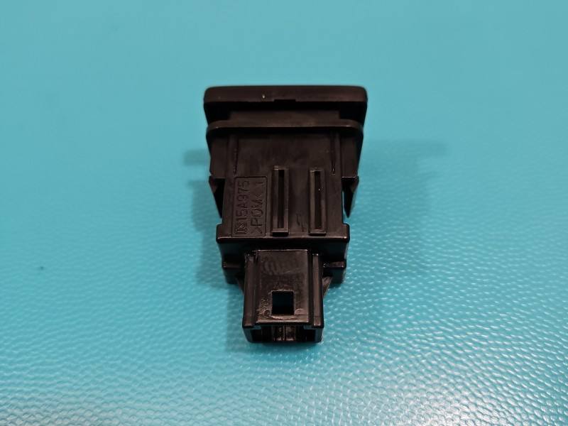 Перемикач кнопка Toyota Land Cruiser 15A975 — фото деталі 3