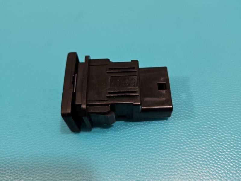 Переключатель кнопка Toyota Land Cruiser 15B118 — фото детали 5