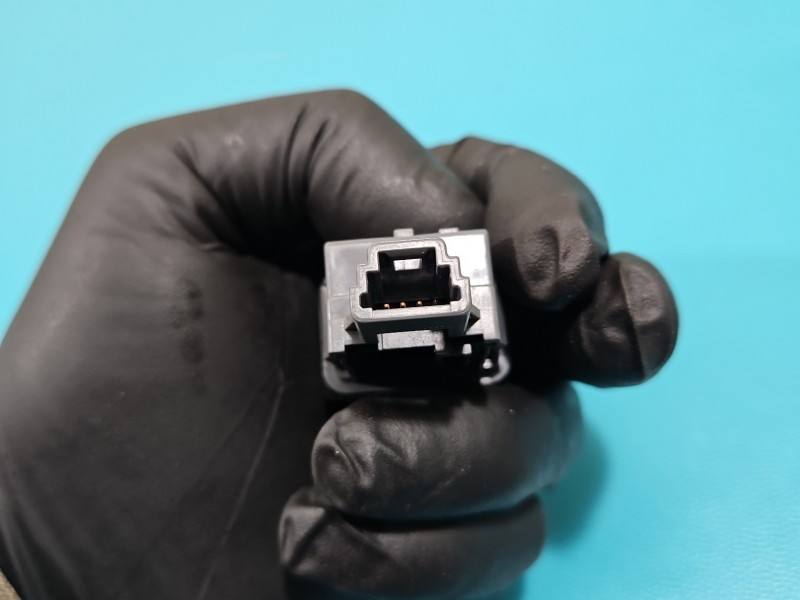 Переключатель кнопка Toyota Land Cruiser 15C188 — фото детали 5