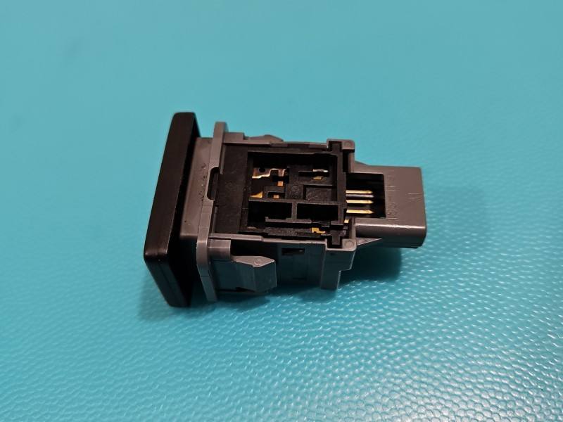 Переключатель кнопка Toyota Land Cruiser 15C188 — фото детали 6
