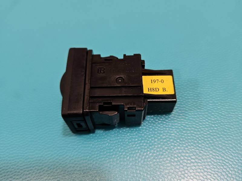 Переключатель кнопка Toyota Land Cruiser 134159 — фото детали 3
