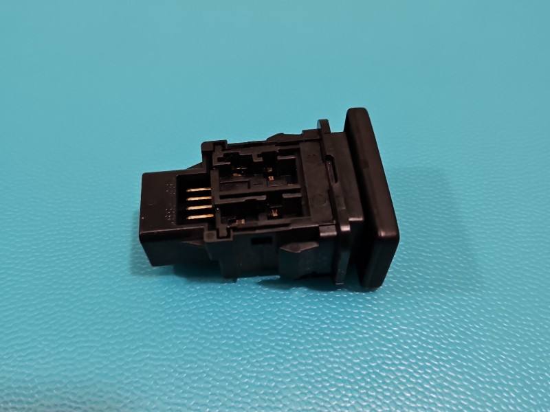 Переключатель кнопка Toyota Land Cruiser 15C040 — фото детали 6