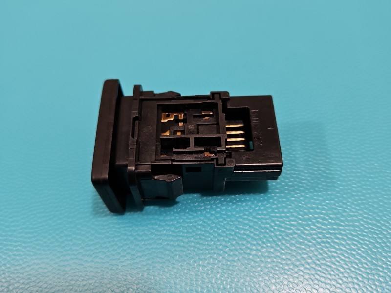 Переключатель кнопка Toyota Land Cruiser 15C032 — фото детали 3