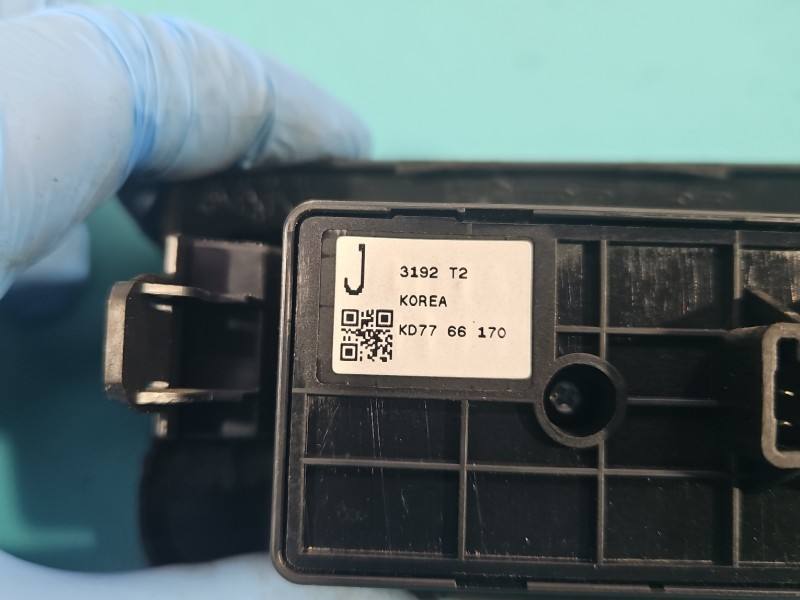 Перемикач кнопка Mazda CX-5 KD7766170 — фото деталі 6