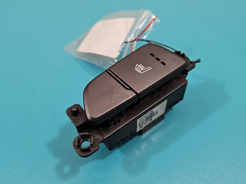 Переключатель кнопка Hyundai I40 93730-3Z200