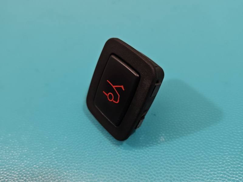 Перемикач кнопка Tesla Model S 1010327-00-A