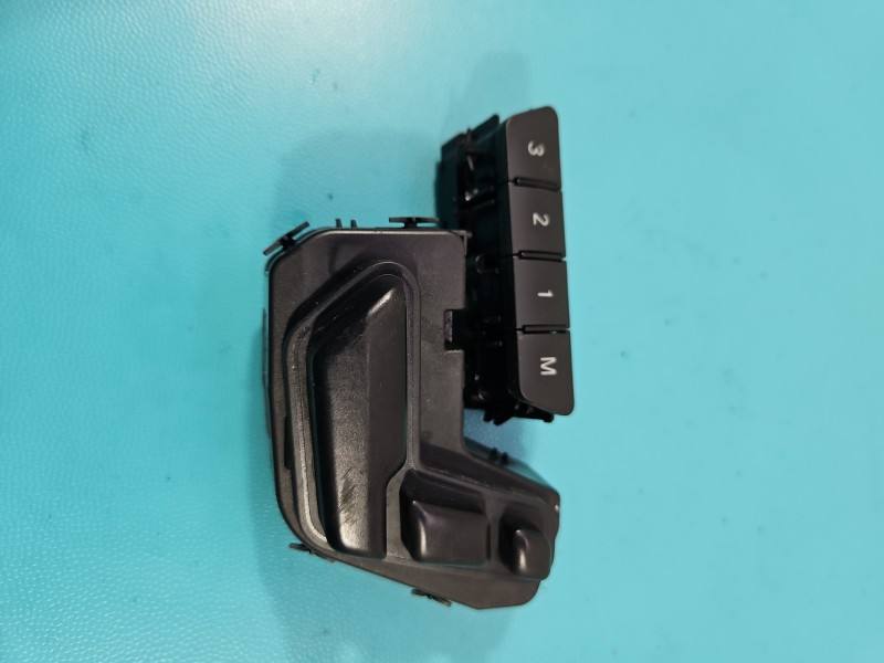 Перемикач кнопка Mercedes CLS C218 A2129059700