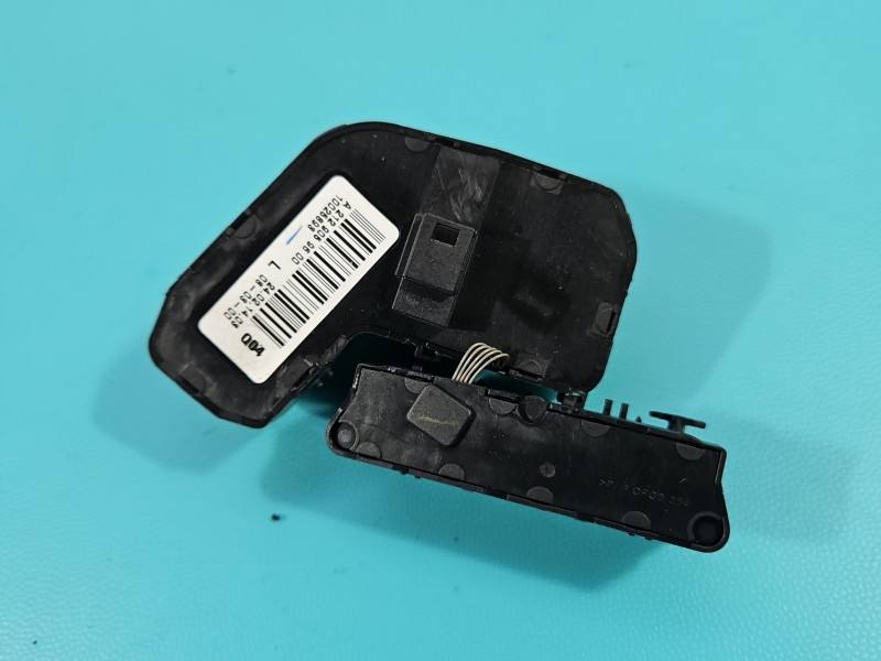 Переключатель кнопка Mercedes CLS C218 A2129059600 — фото детали 4