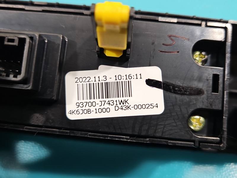 Перемикач кнопка Kia Ceed 93700-J7431WK — фото деталі 5