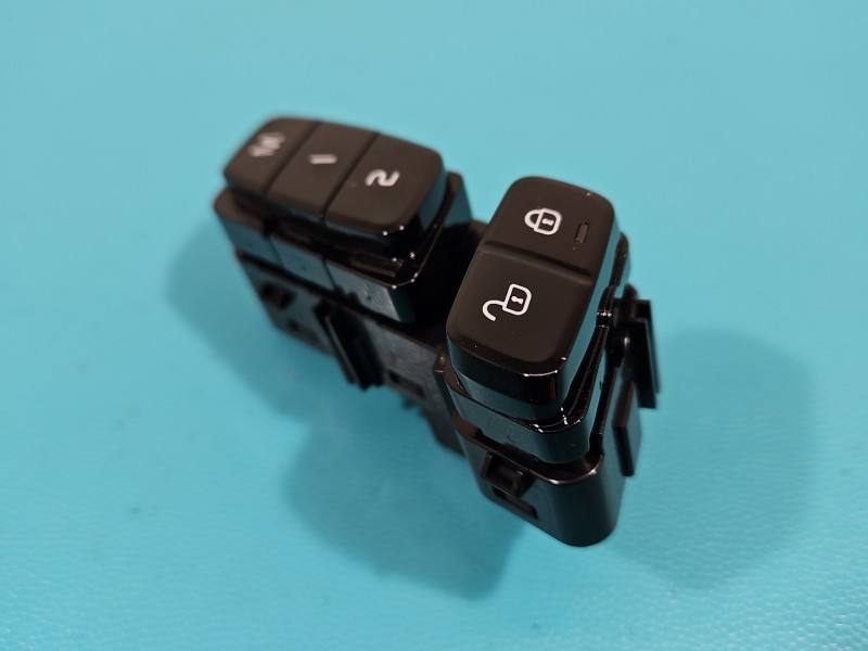 Перемикач кнопка Volvo V90 31433417