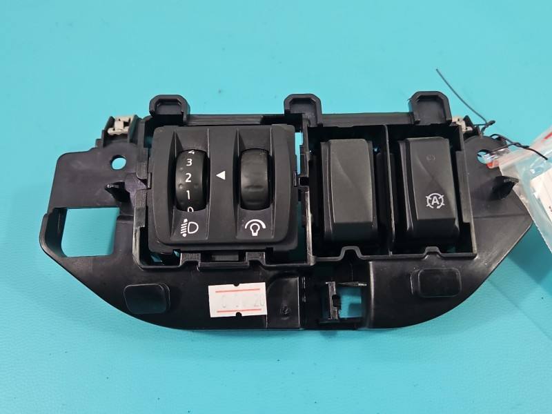Перемикач кнопка Renault Clio 1136154X