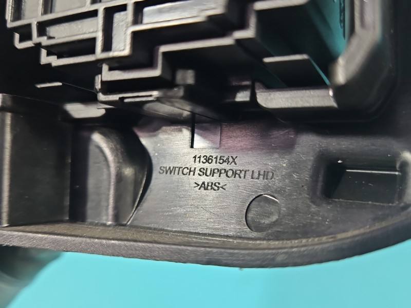Перемикач кнопка Renault Clio 1136154X — фото деталі 5