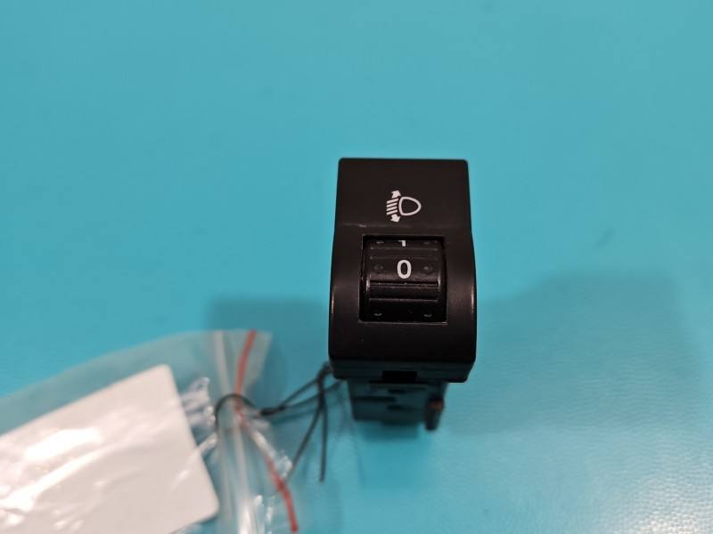 Переключатель кнопка Ford Ranger UR79666FO — фото детали 2