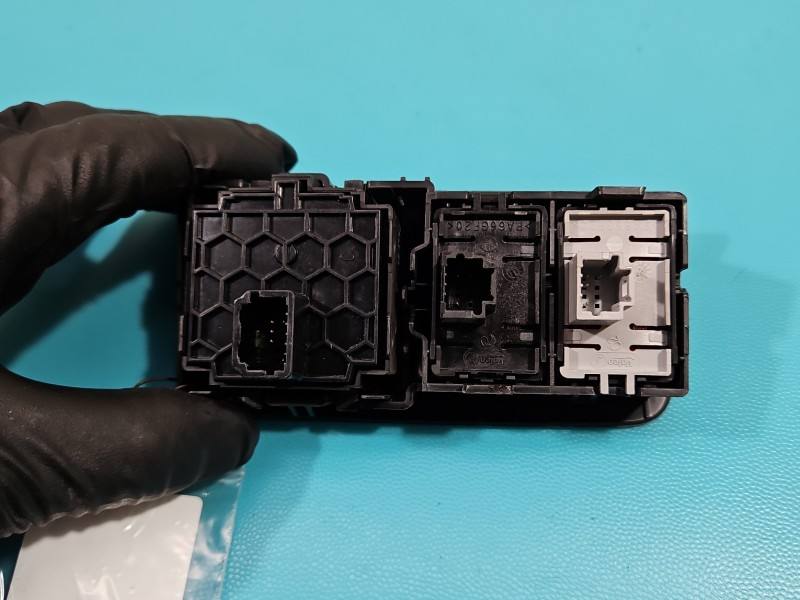 Перемикач кнопка Renault Scenic 3 548450007R — фото деталі 3